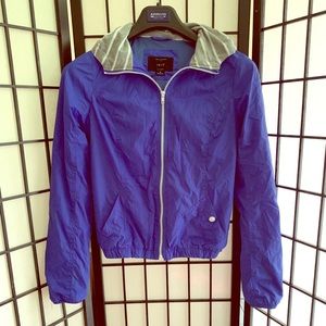 Blue windbreaker 🌬🌈